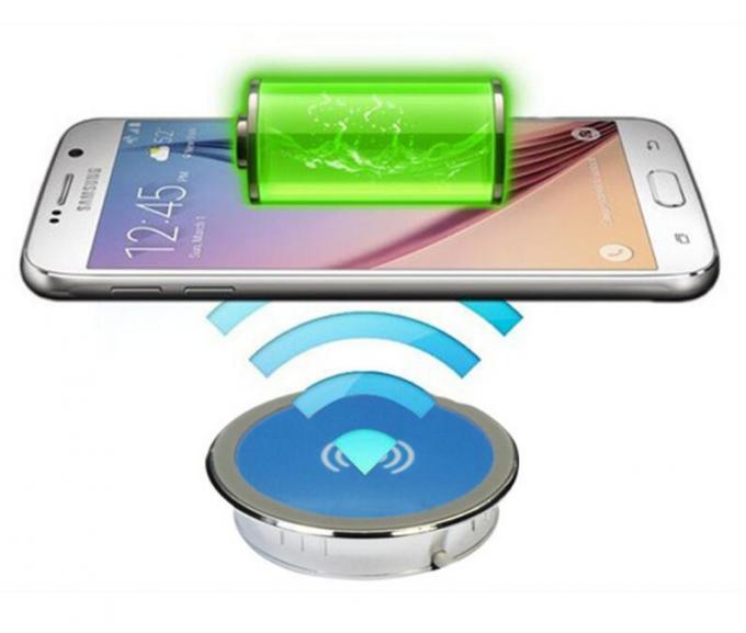 High - End Simple And Quick Universal Wireless Charger Embedded 5V / 2 - 3A Output
